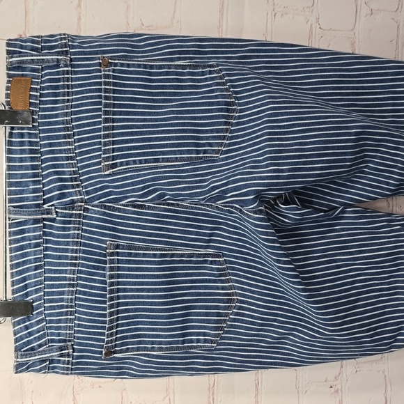 Judy Blue Blue & White Striped Super Flare Raw Hem Jeans Womens Size 16W - Picture 7 of 16